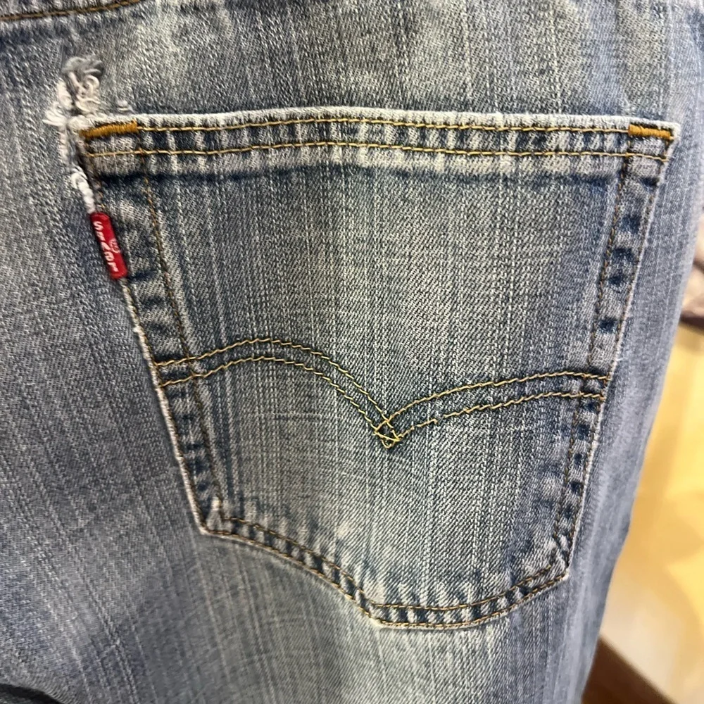 Levi’s 569 jeans size 36/34 in GUC